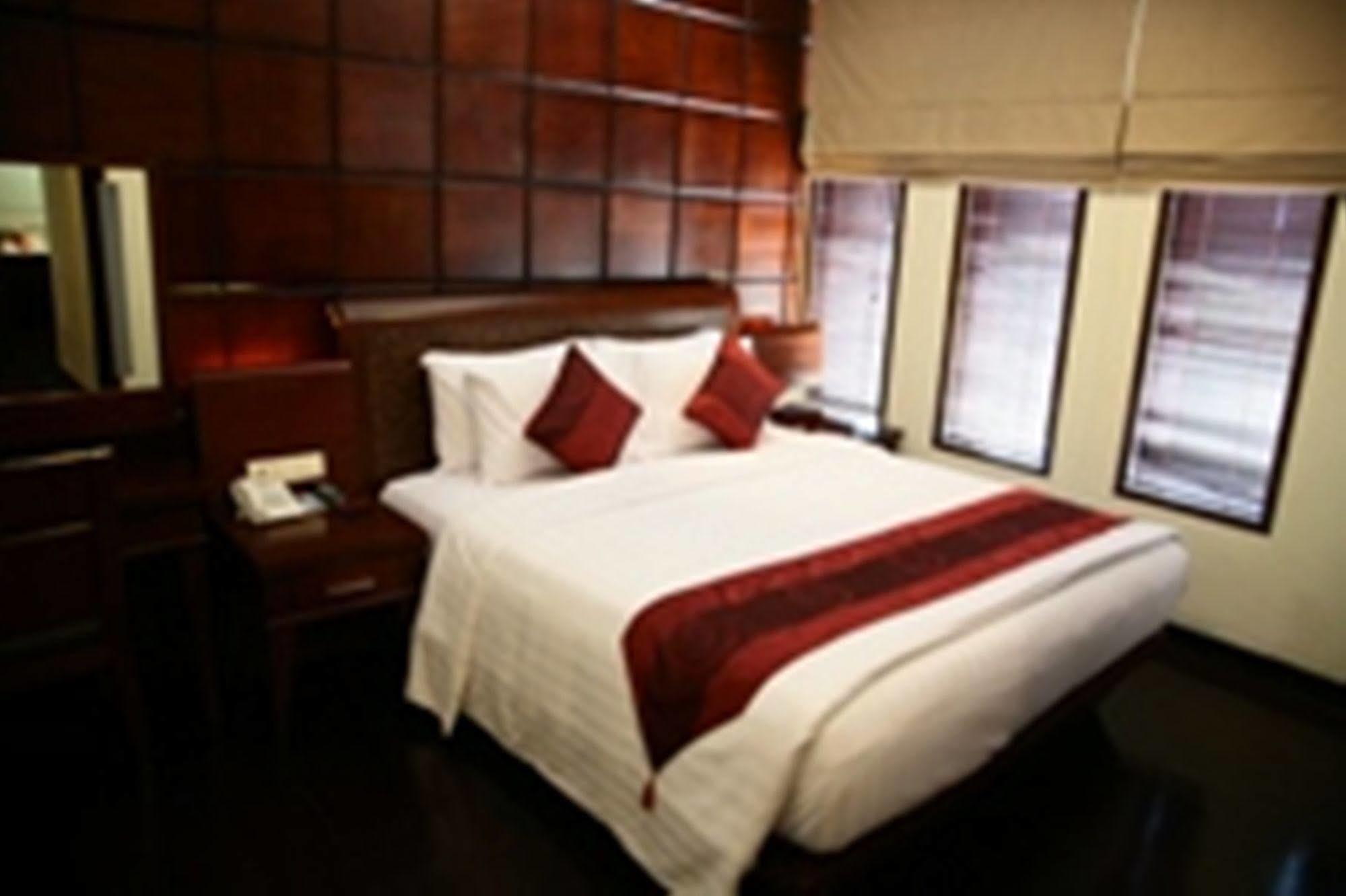 Capital O 2114 Grand Jimbaran Boutique Hotel Dış mekan fotoğraf