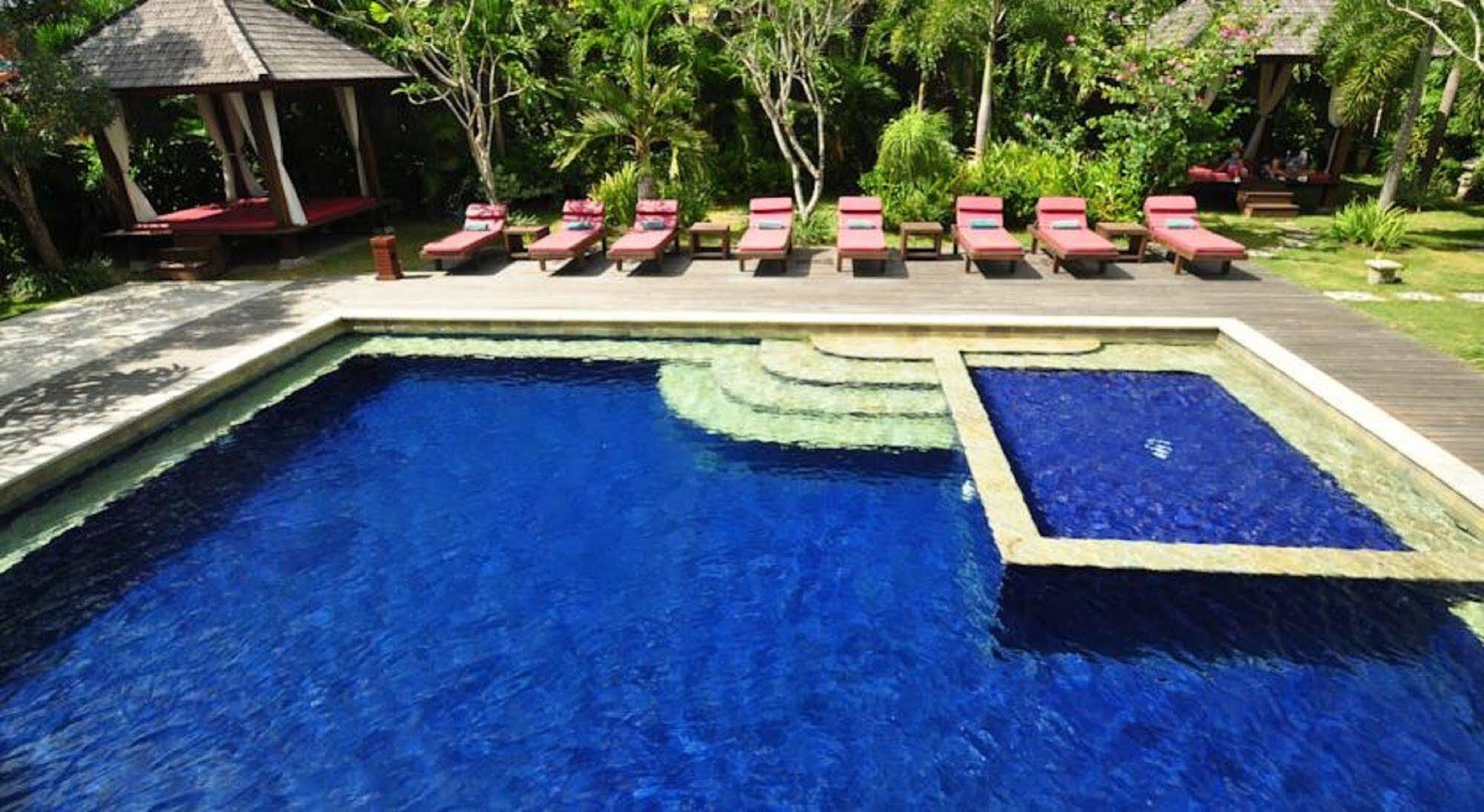 Capital O 2114 Grand Jimbaran Boutique Hotel Dış mekan fotoğraf